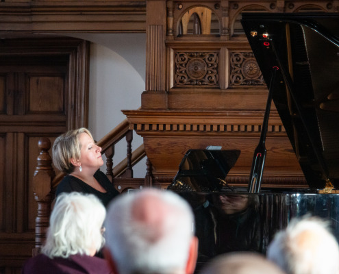 4.1 Bach iii 8 © Karen Messenger